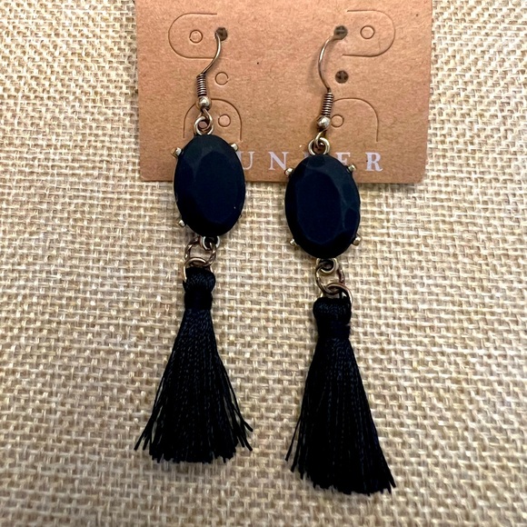 Channing Earrings *Retired & NIB* - Picture 4 of 4